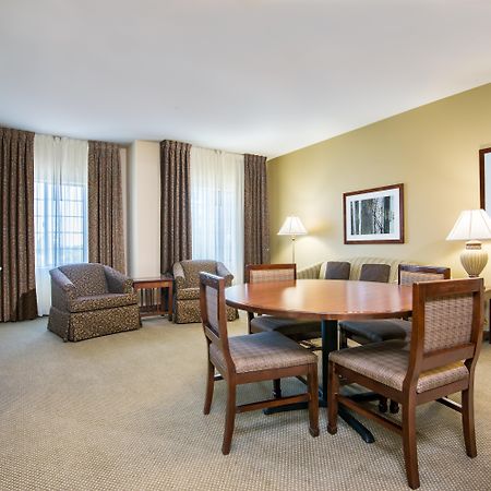 Staybridge Suites Phoenix Glendale Sports Dist By Ihg Exterior foto