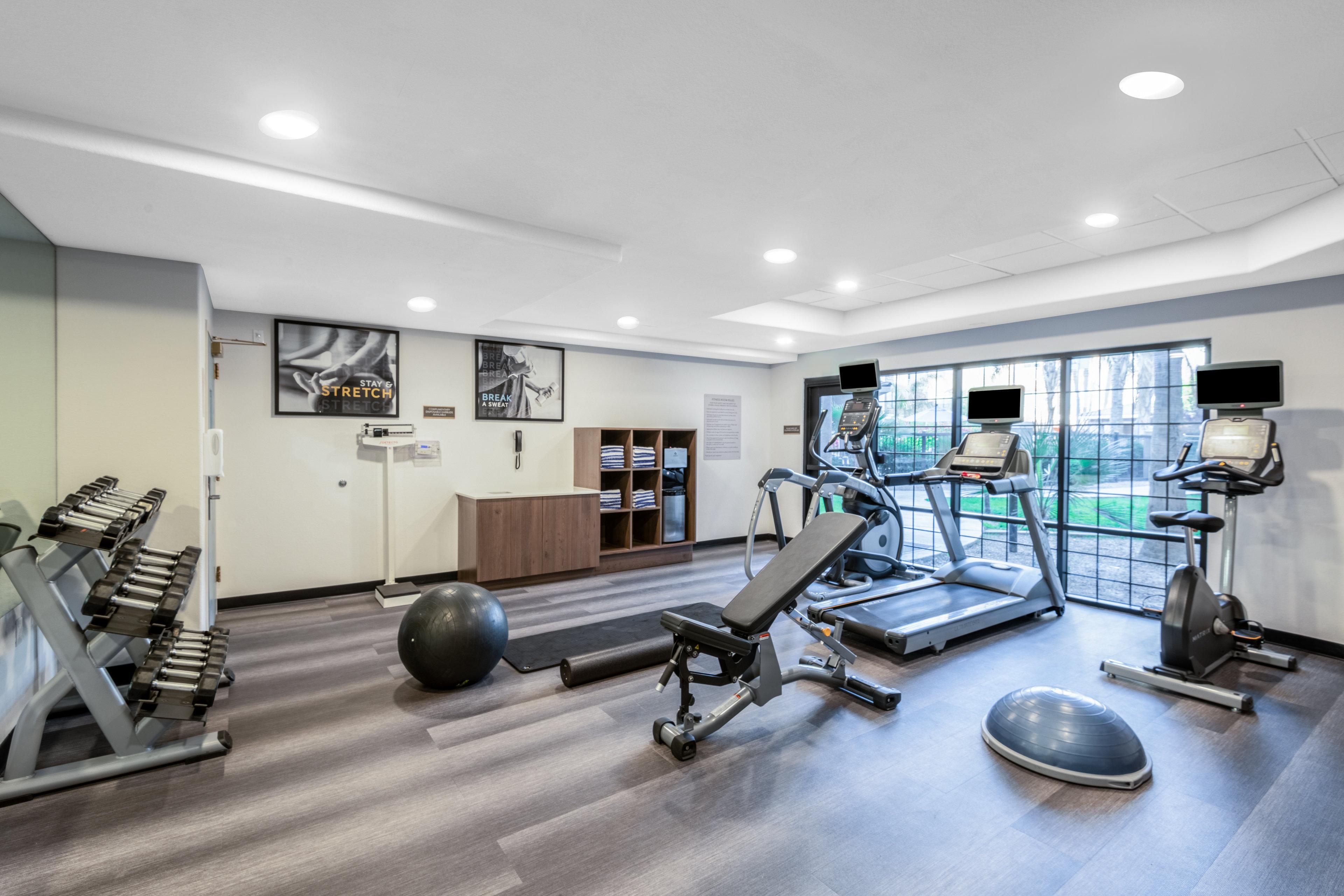 Staybridge Suites Phoenix Glendale Sports Dist By Ihg Exterior foto
