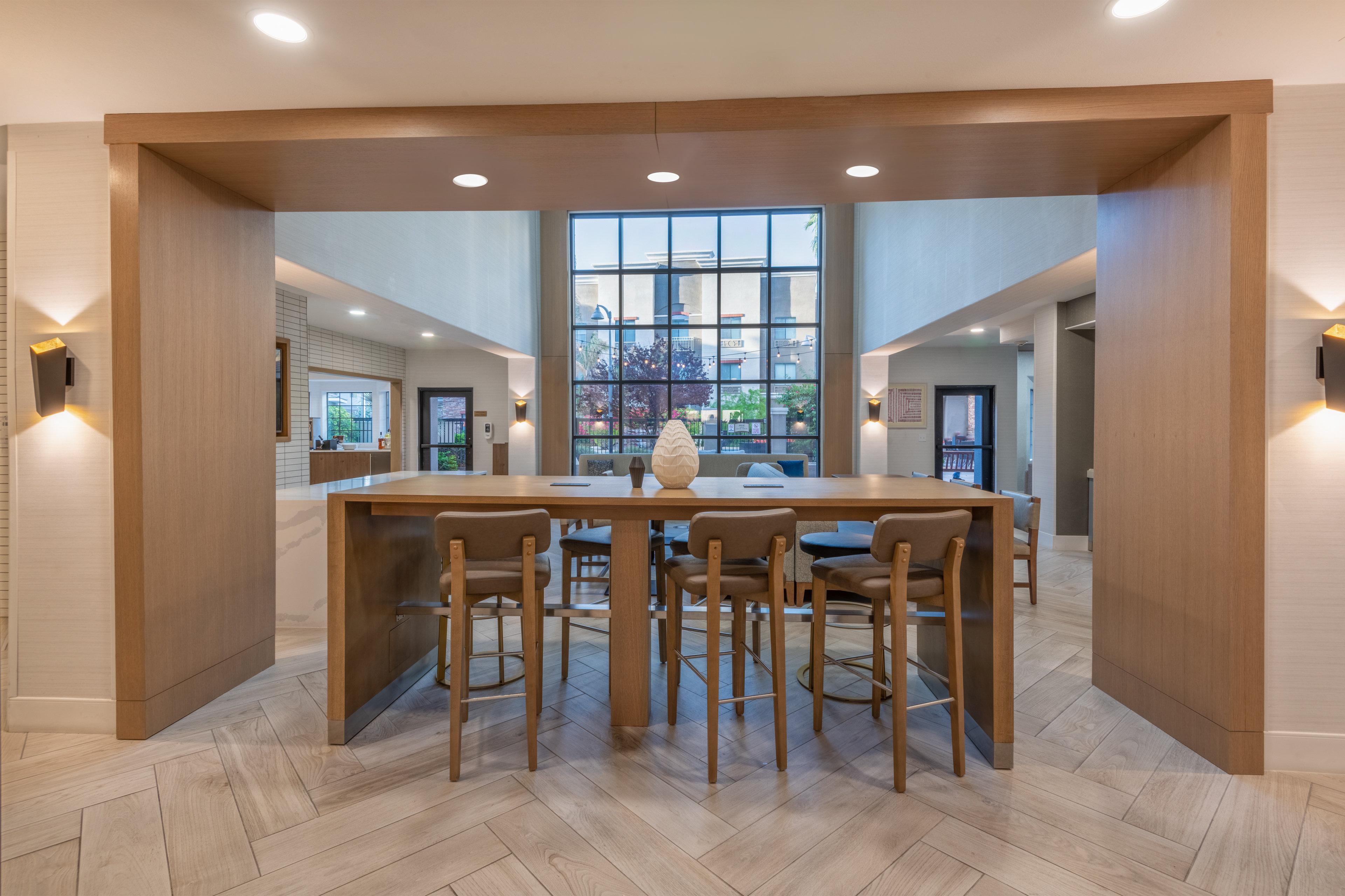 Staybridge Suites Phoenix Glendale Sports Dist By Ihg Exterior foto